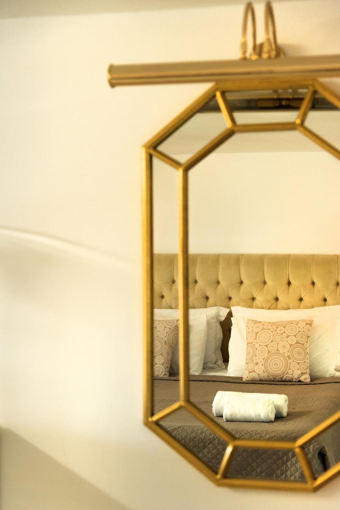 Victoria'S Suites Corfu เลฟคิมมี ภายนอก รูปภาพ